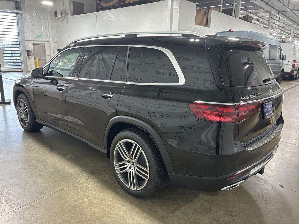 new 2025 Mercedes-Benz GLS 450 car, priced at $91,945