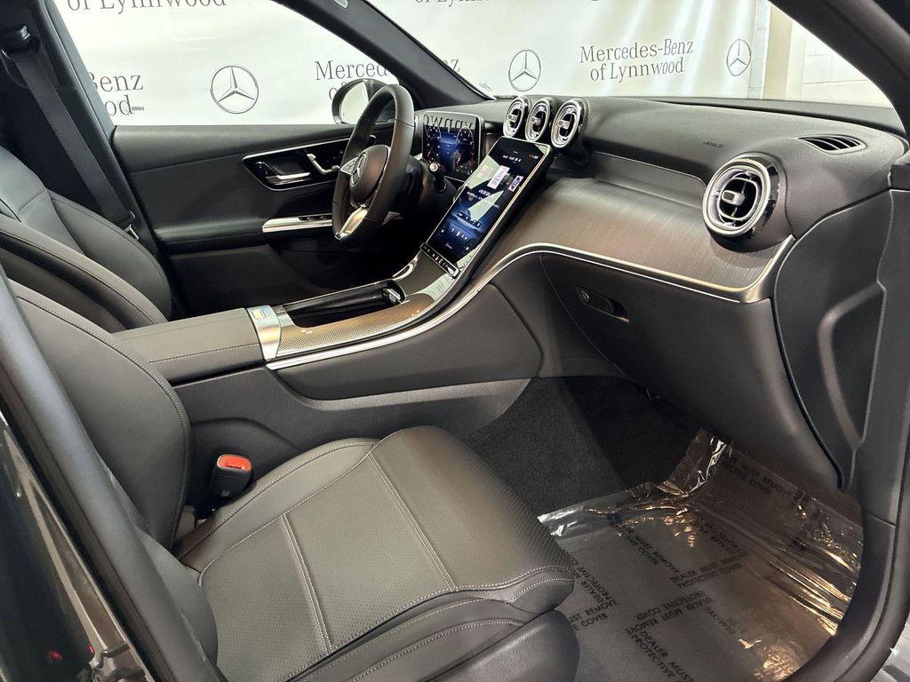 new 2025 Mercedes-Benz GLC 300 car, priced at $57,955