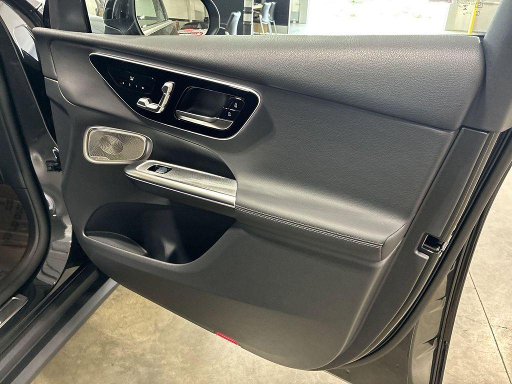 new 2025 Mercedes-Benz GLC 300 car, priced at $57,955