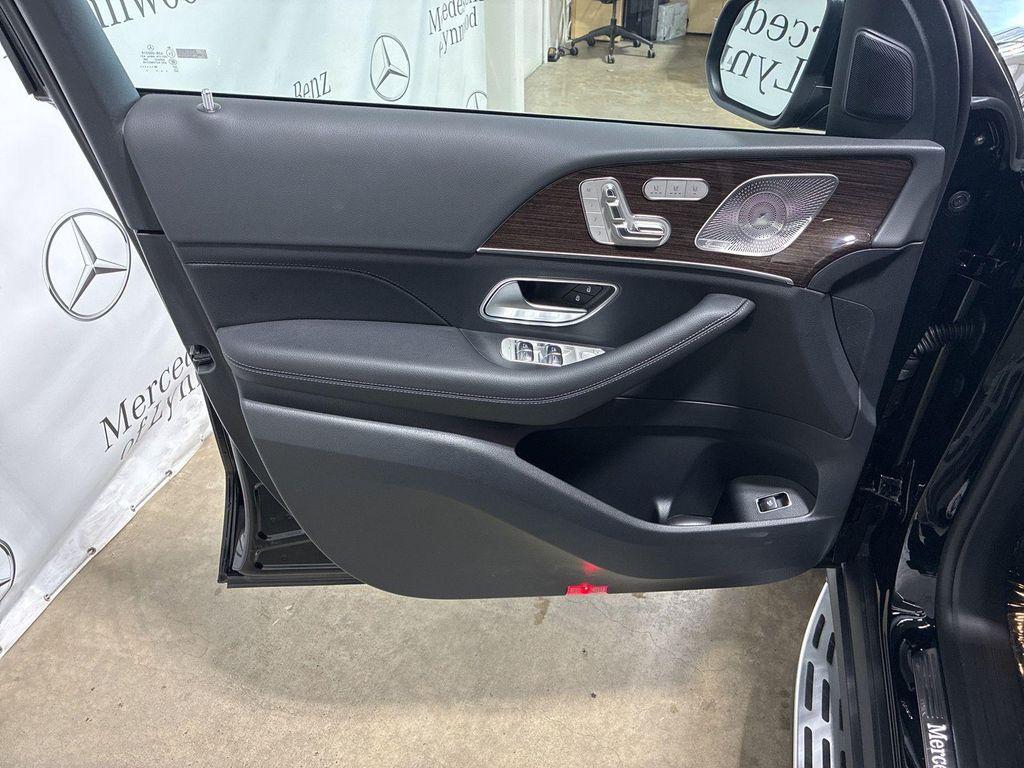 new 2026 Mercedes-Benz GLS 450 car, priced at $96,870