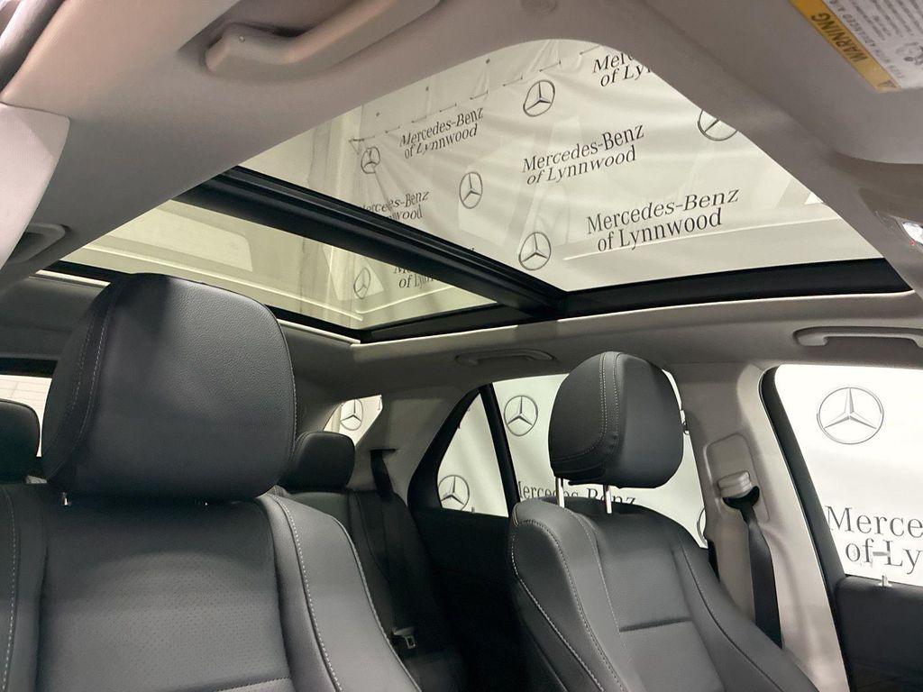 new 2026 Mercedes-Benz GLE 450 car, priced at $82,275