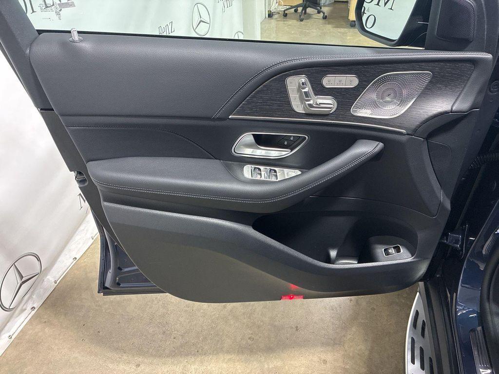 new 2026 Mercedes-Benz GLE 450 car, priced at $82,275