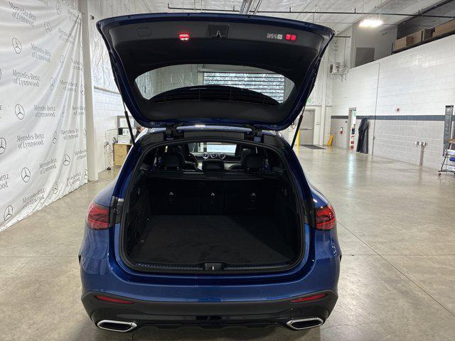 new 2025 Mercedes-Benz GLC 300 car, priced at $62,695