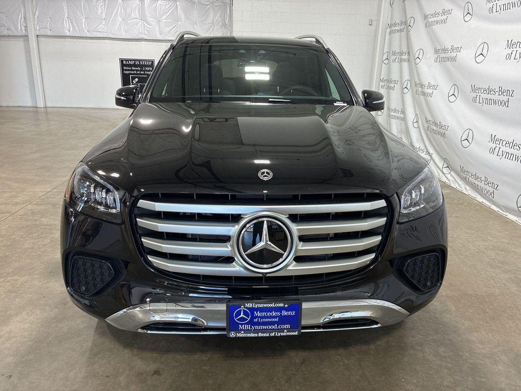new 2025 Mercedes-Benz GLS 450 car, priced at $92,275