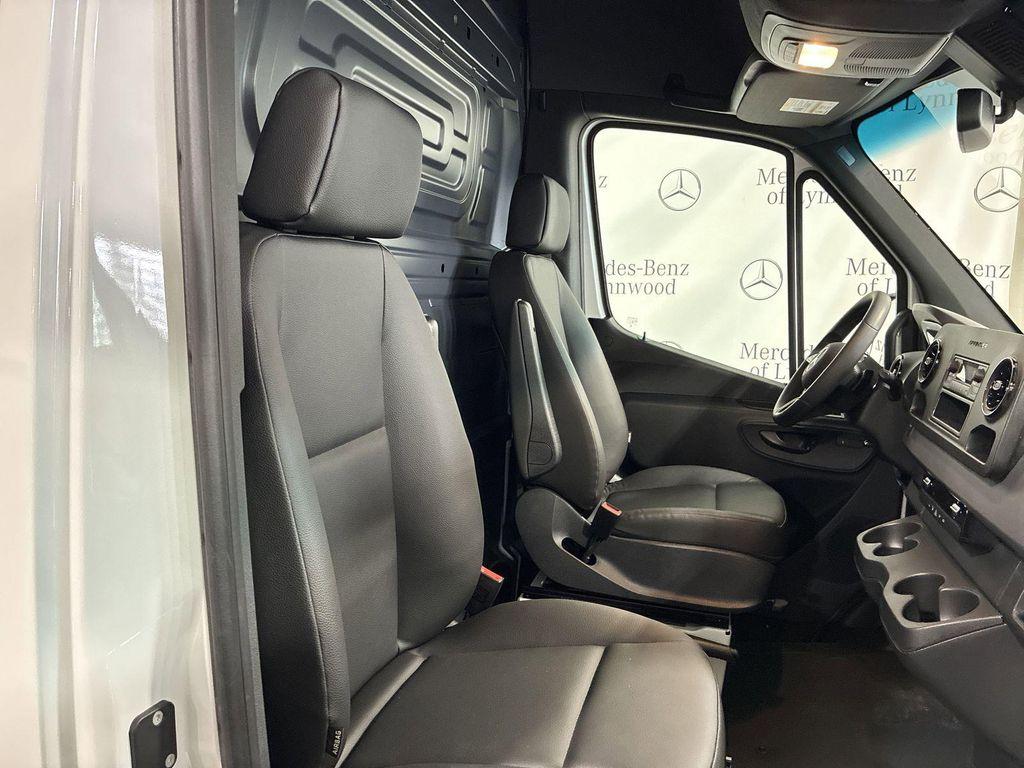 new 2025 Mercedes-Benz Sprinter 2500 car, priced at $66,384