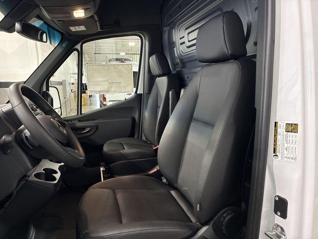 new 2025 Mercedes-Benz Sprinter 2500 car, priced at $66,384