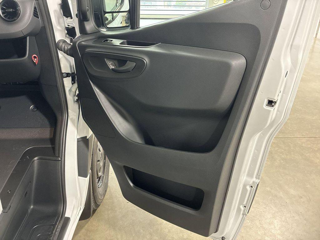 new 2025 Mercedes-Benz Sprinter 2500 car, priced at $66,384
