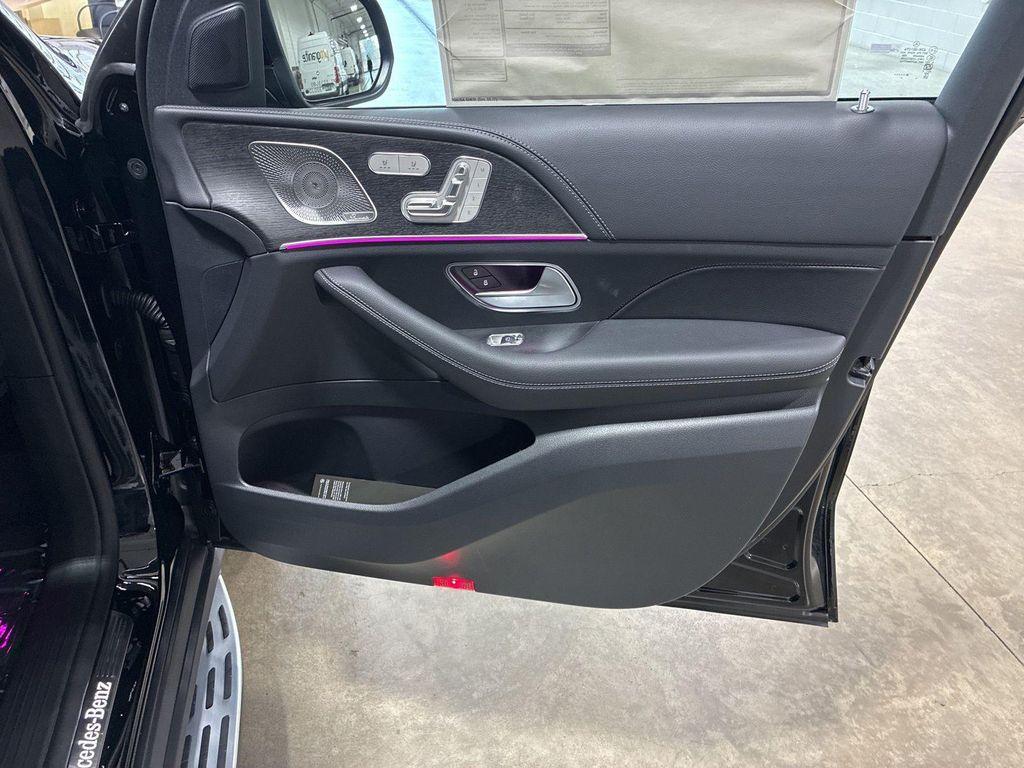 new 2026 Mercedes-Benz GLE 450 car, priced at $81,875