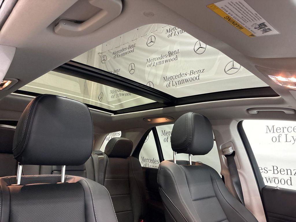 new 2026 Mercedes-Benz GLE 450 car, priced at $82,025