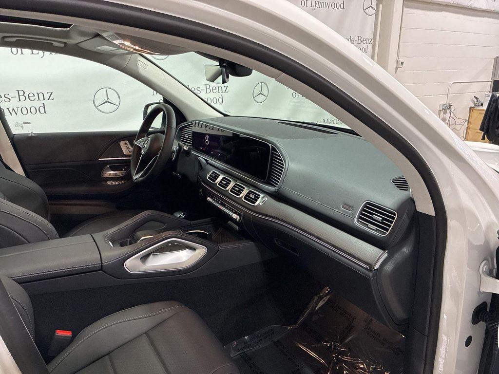 new 2026 Mercedes-Benz GLE 350 car, priced at $79,025