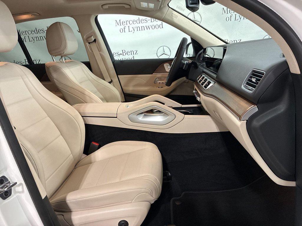 new 2026 Mercedes-Benz GLE 450e car, priced at $77,710