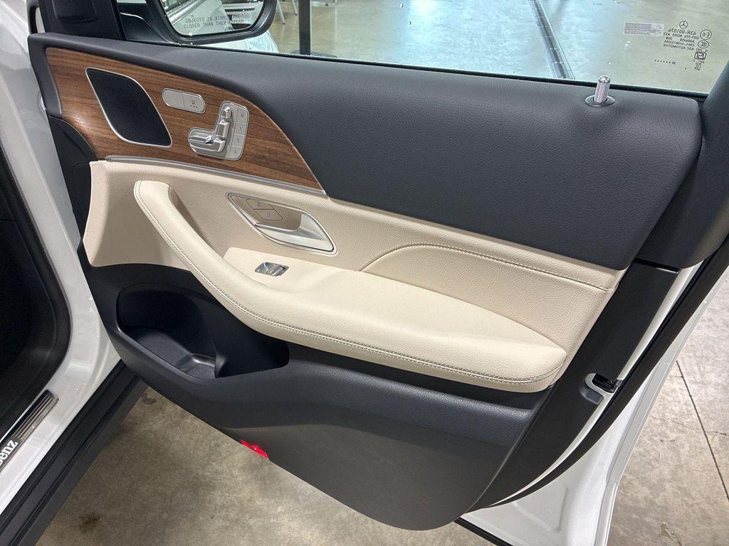 new 2026 Mercedes-Benz GLE 450e car, priced at $77,710