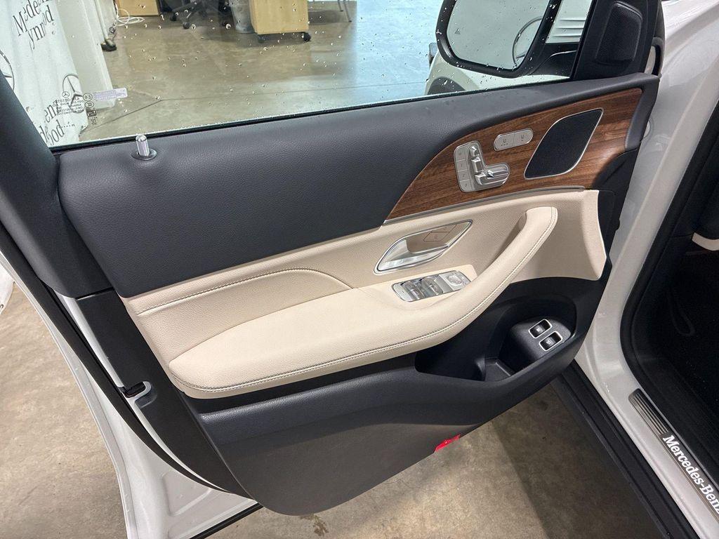 new 2026 Mercedes-Benz GLE 450e car, priced at $77,710