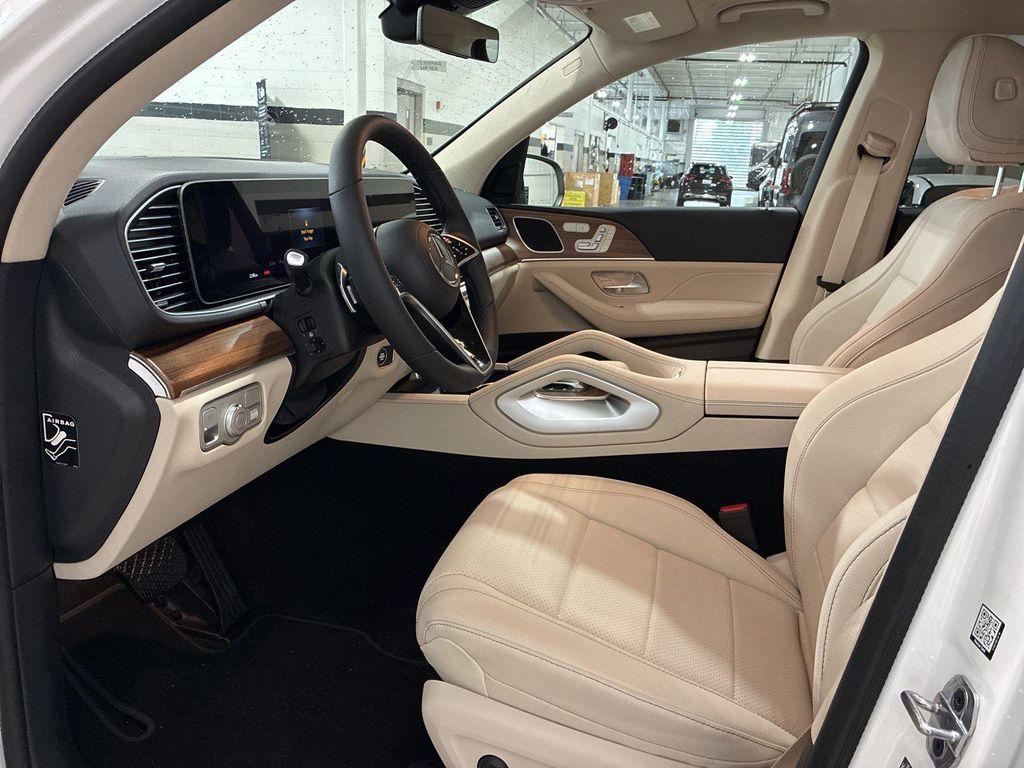 new 2026 Mercedes-Benz GLE 450e car, priced at $77,710