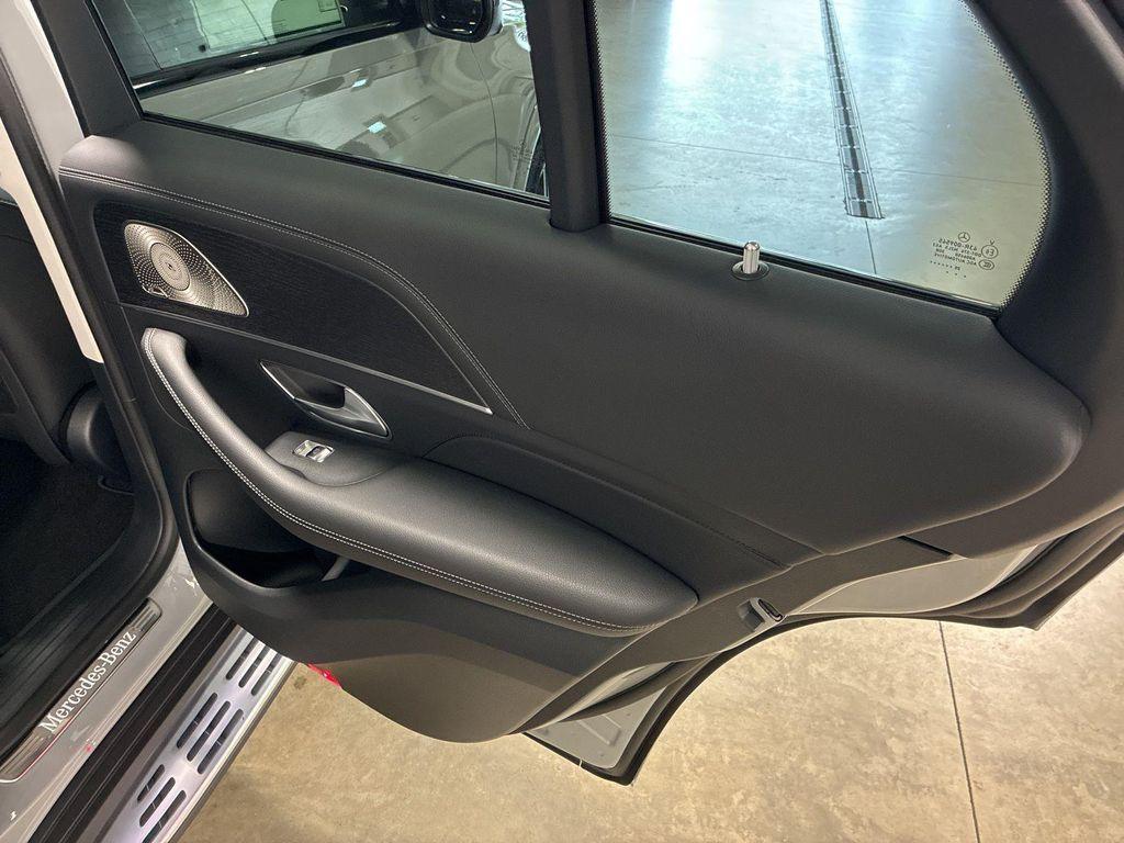 new 2026 Mercedes-Benz GLE 450 car, priced at $84,025