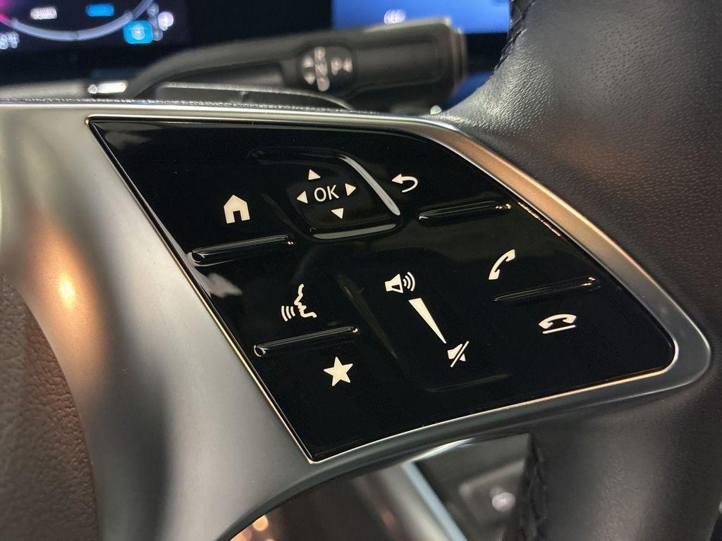 used 2025 Mercedes-Benz GLA 250 car, priced at $40,995