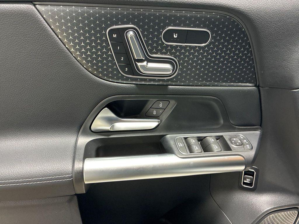 used 2025 Mercedes-Benz GLA 250 car, priced at $41,995