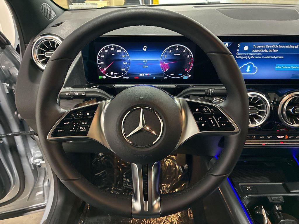 used 2025 Mercedes-Benz GLA 250 car, priced at $41,995