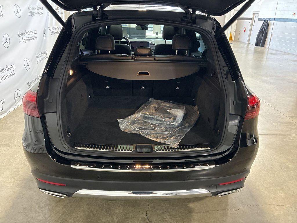 new 2025 Mercedes-Benz GLE 450e car, priced at $76,890