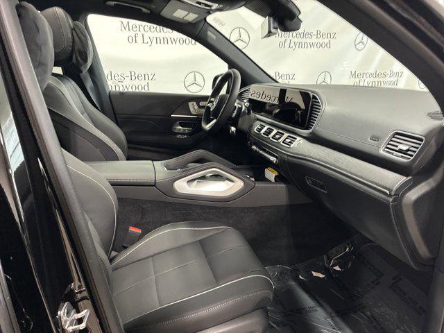 new 2025 Mercedes-Benz GLS 580 car, priced at $122,910