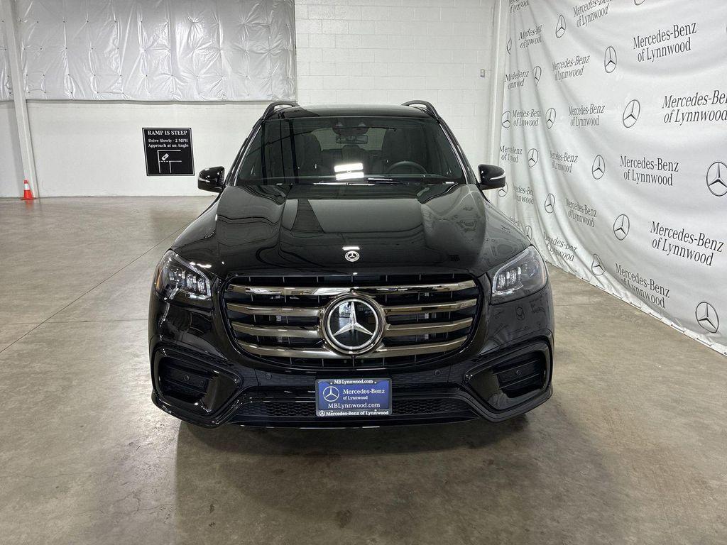 new 2025 Mercedes-Benz GLS 580 car, priced at $122,910