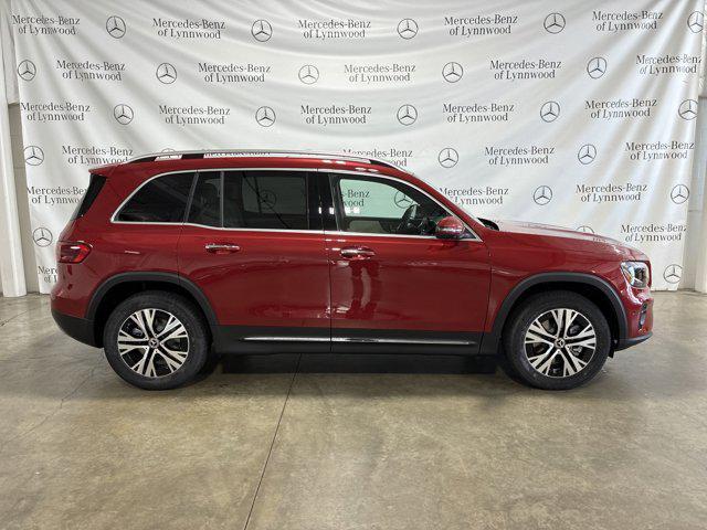 new 2025 Mercedes-Benz GLB 250 car, priced at $53,850