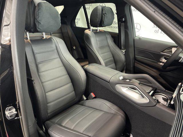 new 2025 Mercedes-Benz GLE 580 car, priced at $103,130