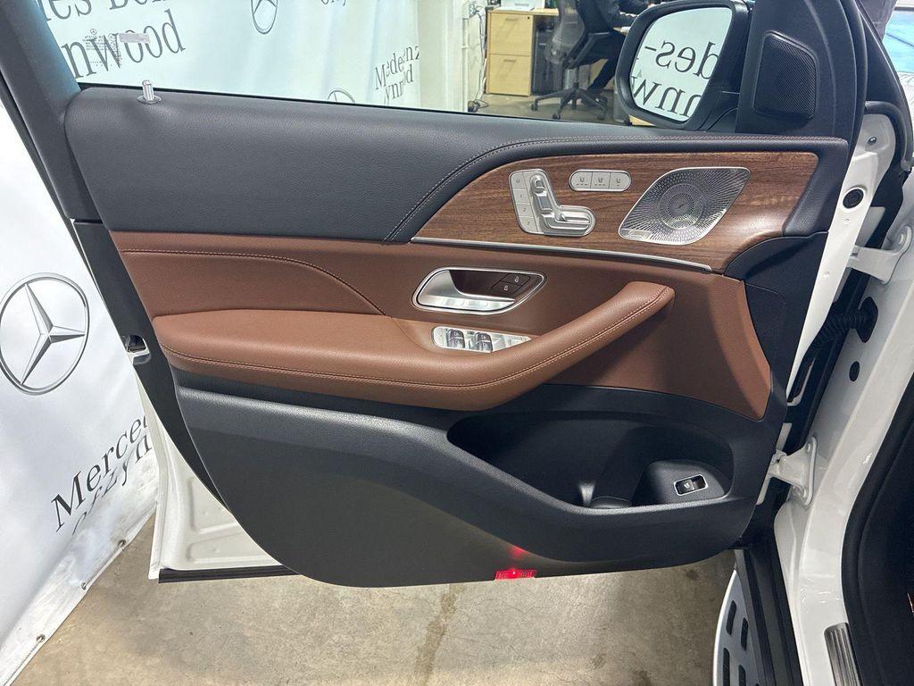 new 2026 Mercedes-Benz GLE 450 car, priced at $83,375