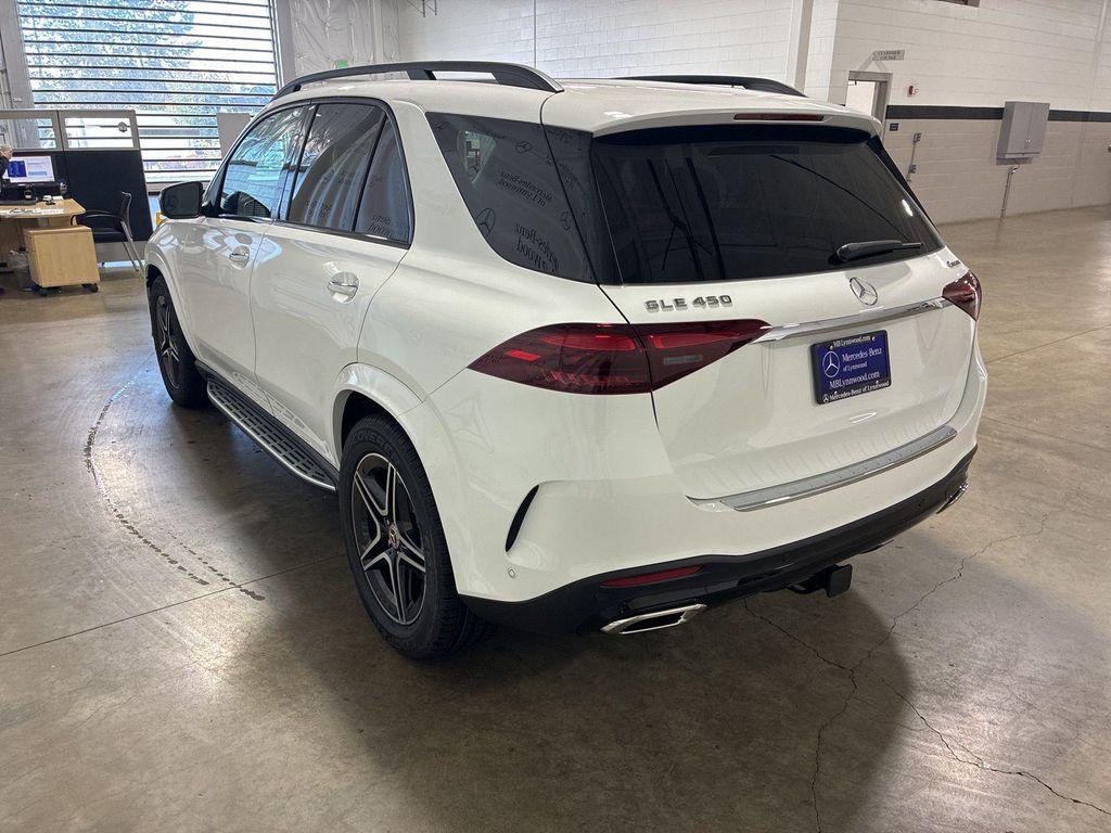 new 2026 Mercedes-Benz GLE 450 car, priced at $83,375