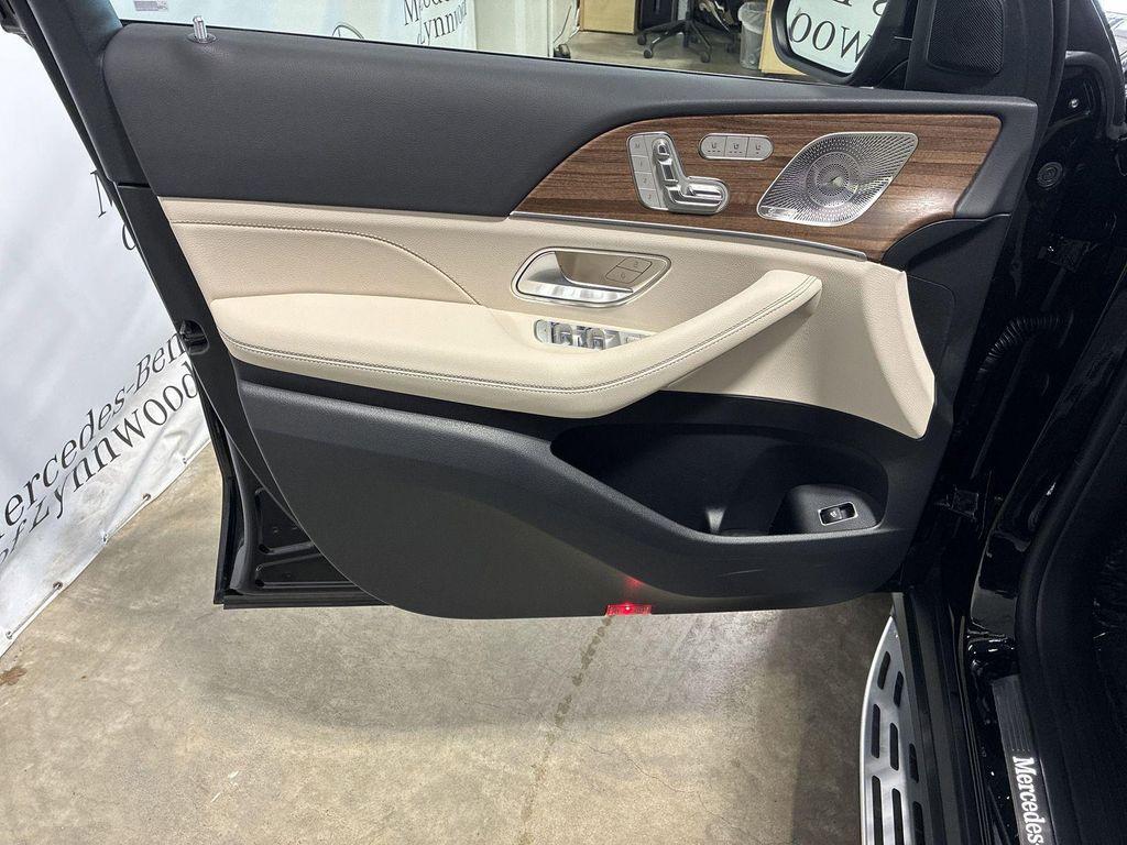 new 2025 Mercedes-Benz GLE 350 car, priced at $71,840