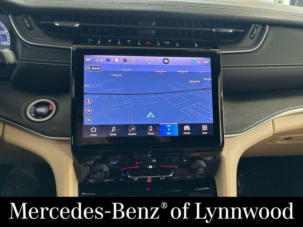 used 2025 Jeep Grand Cherokee L car, priced at $39,995