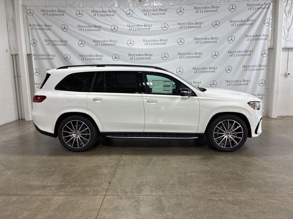 new 2026 Mercedes-Benz GLS 580 car, priced at $123,715