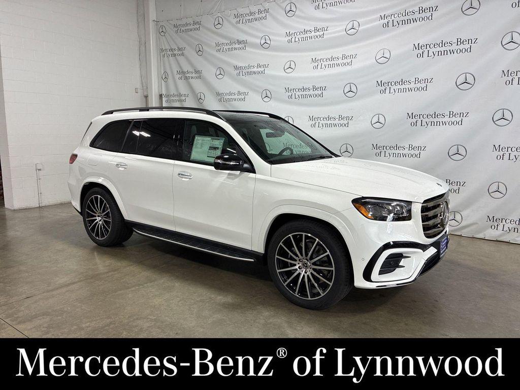 new 2026 Mercedes-Benz GLS 580 car, priced at $123,715