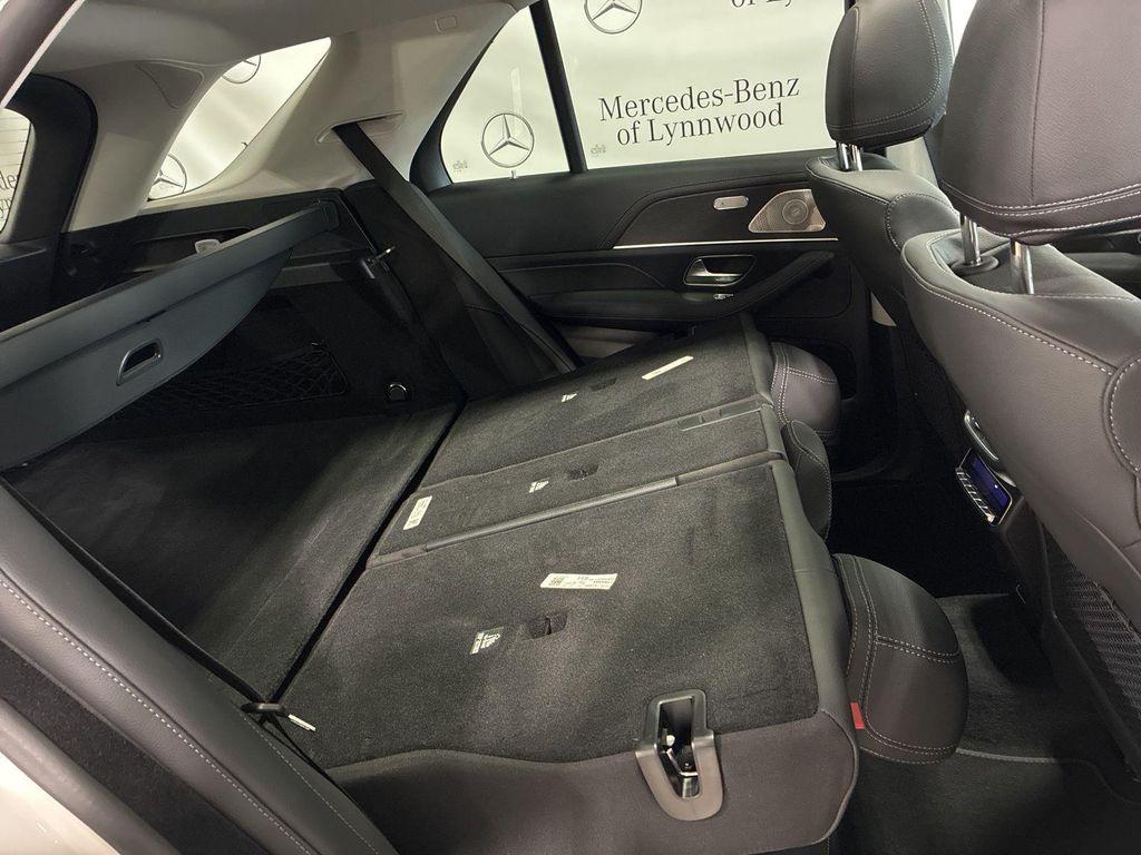 new 2026 Mercedes-Benz GLE 450 car, priced at $83,875