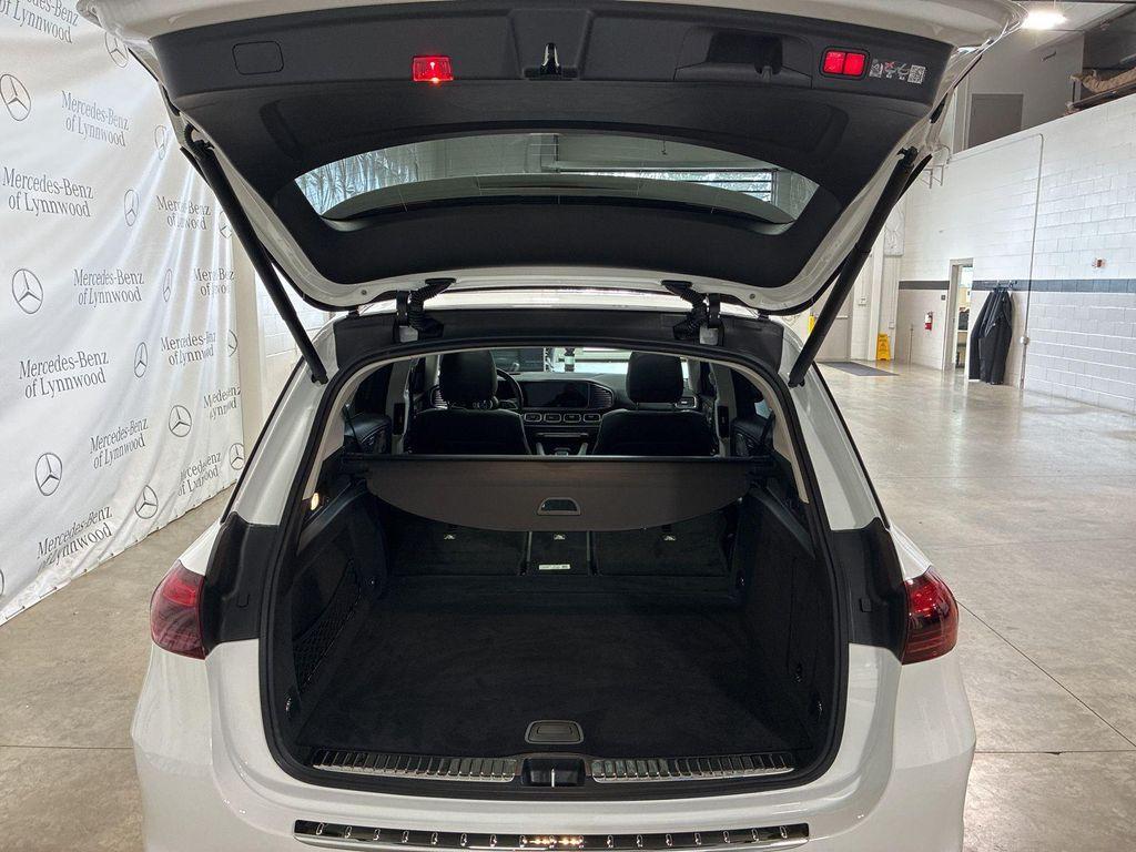 new 2026 Mercedes-Benz GLE 450 car, priced at $83,875