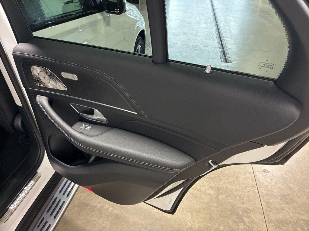 new 2026 Mercedes-Benz GLE 450 car, priced at $83,875