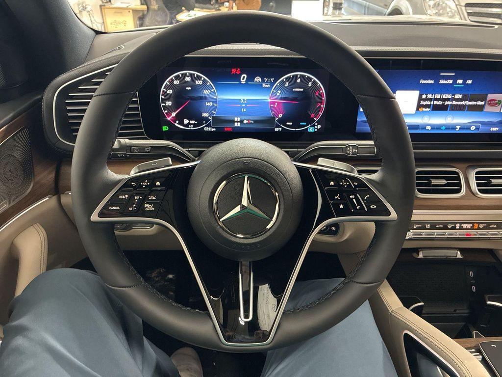 new 2025 Mercedes-Benz GLS 450 car, priced at $91,775