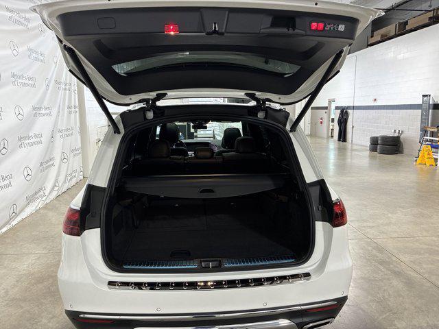 new 2025 Mercedes-Benz GLS 450 car, priced at $96,845