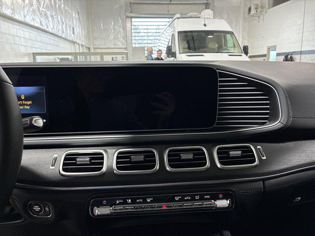 new 2025 Mercedes-Benz GLS 450 car, priced at $96,845