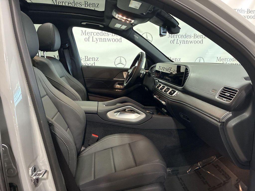 new 2026 Mercedes-Benz GLE 450 car, priced at $84,025