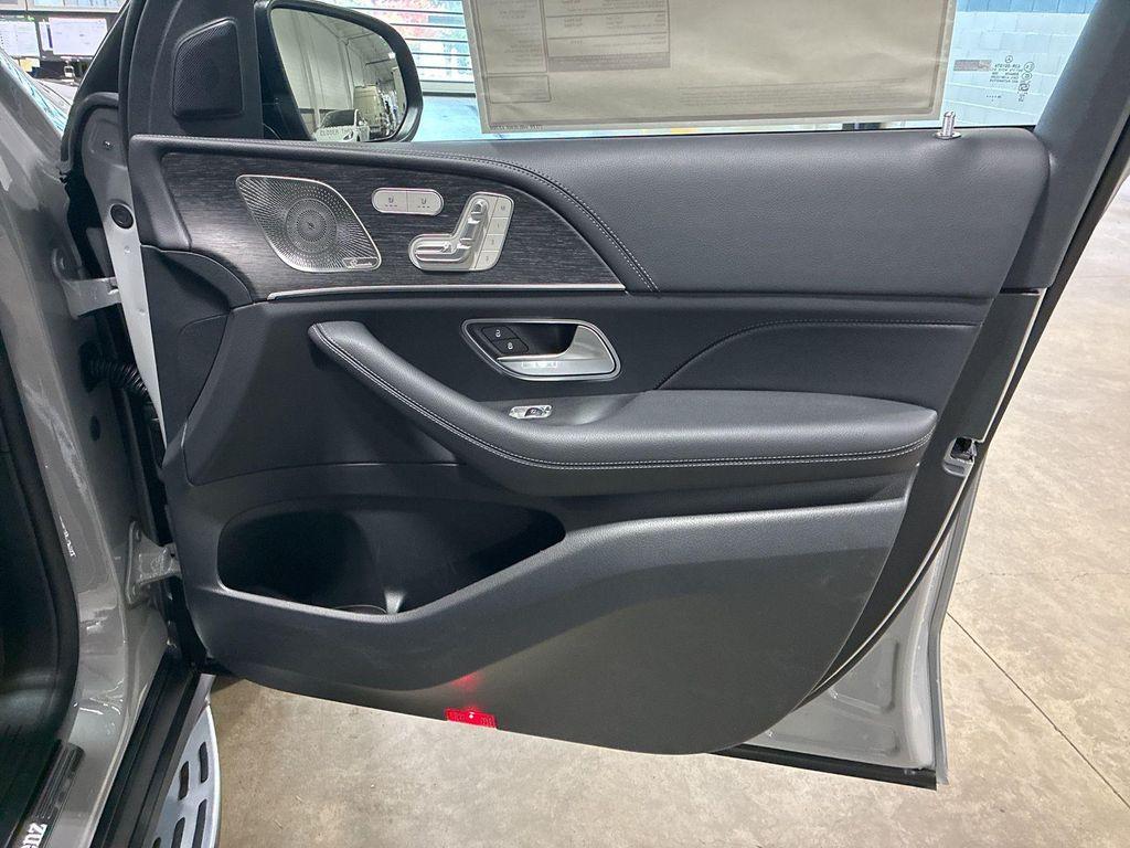 new 2026 Mercedes-Benz GLE 450 car, priced at $84,025