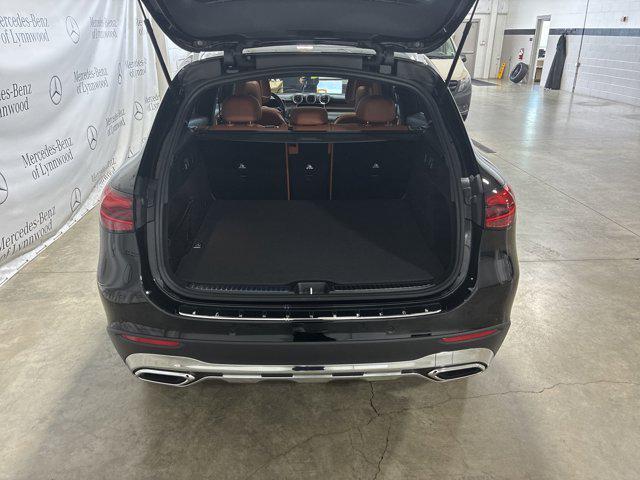 new 2025 Mercedes-Benz GLC 300 car, priced at $58,980