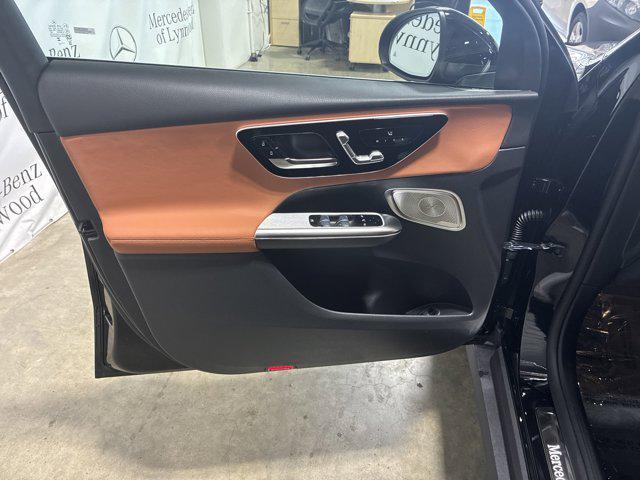 new 2025 Mercedes-Benz GLC 300 car, priced at $58,980