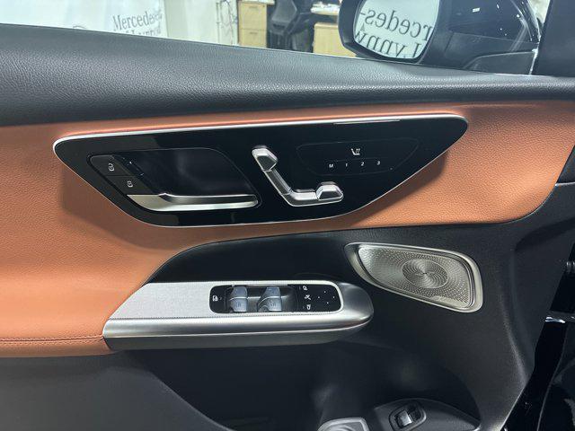 new 2025 Mercedes-Benz GLC 300 car, priced at $58,980