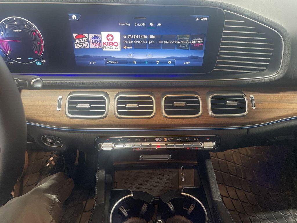 new 2025 Mercedes-Benz GLE 450 car, priced at $84,530