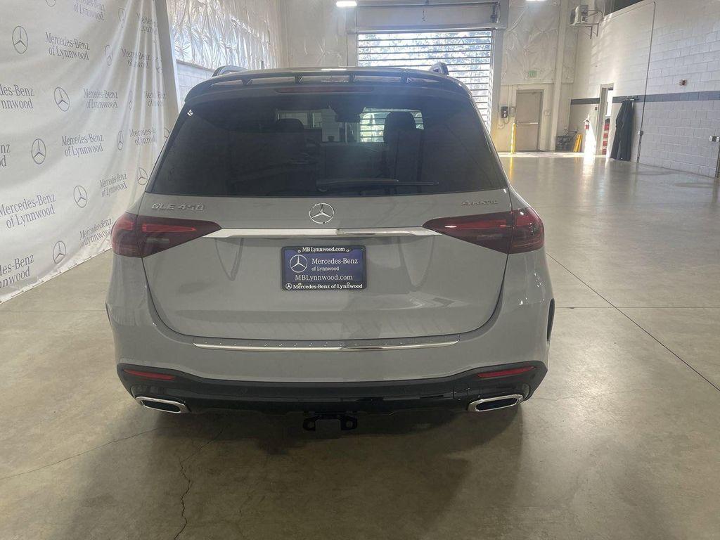 new 2025 Mercedes-Benz GLE 450 car, priced at $84,530