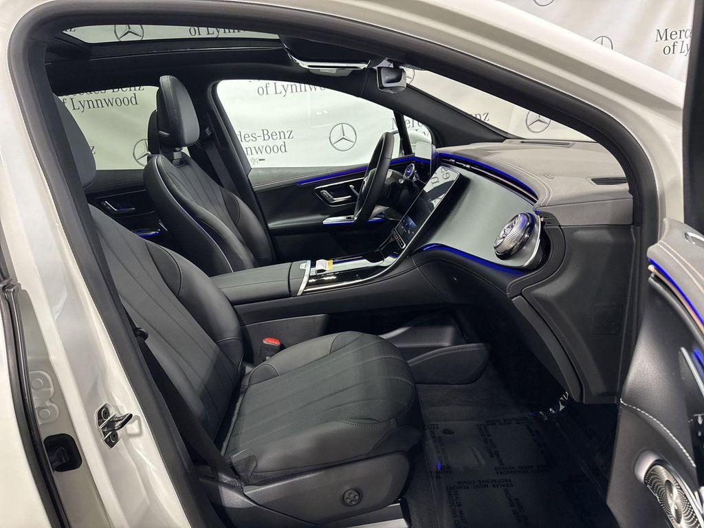 new 2025 Mercedes-Benz EQE 350 car, priced at $89,580