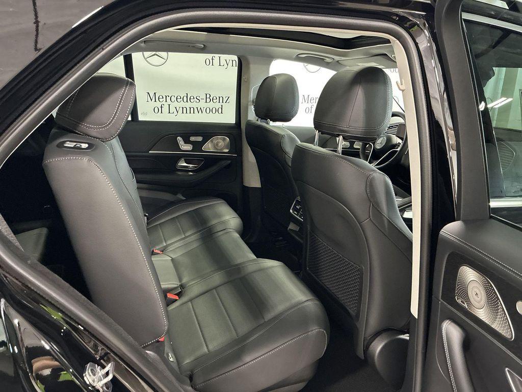 new 2025 Mercedes-Benz GLE 350 car, priced at $75,865