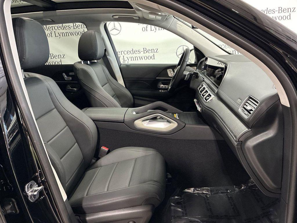 new 2025 Mercedes-Benz GLE 350 car, priced at $75,865