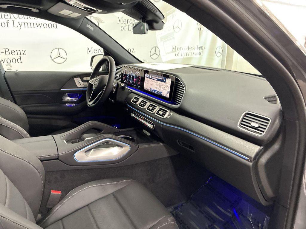 new 2025 Mercedes-Benz GLE 350 car, priced at $75,500